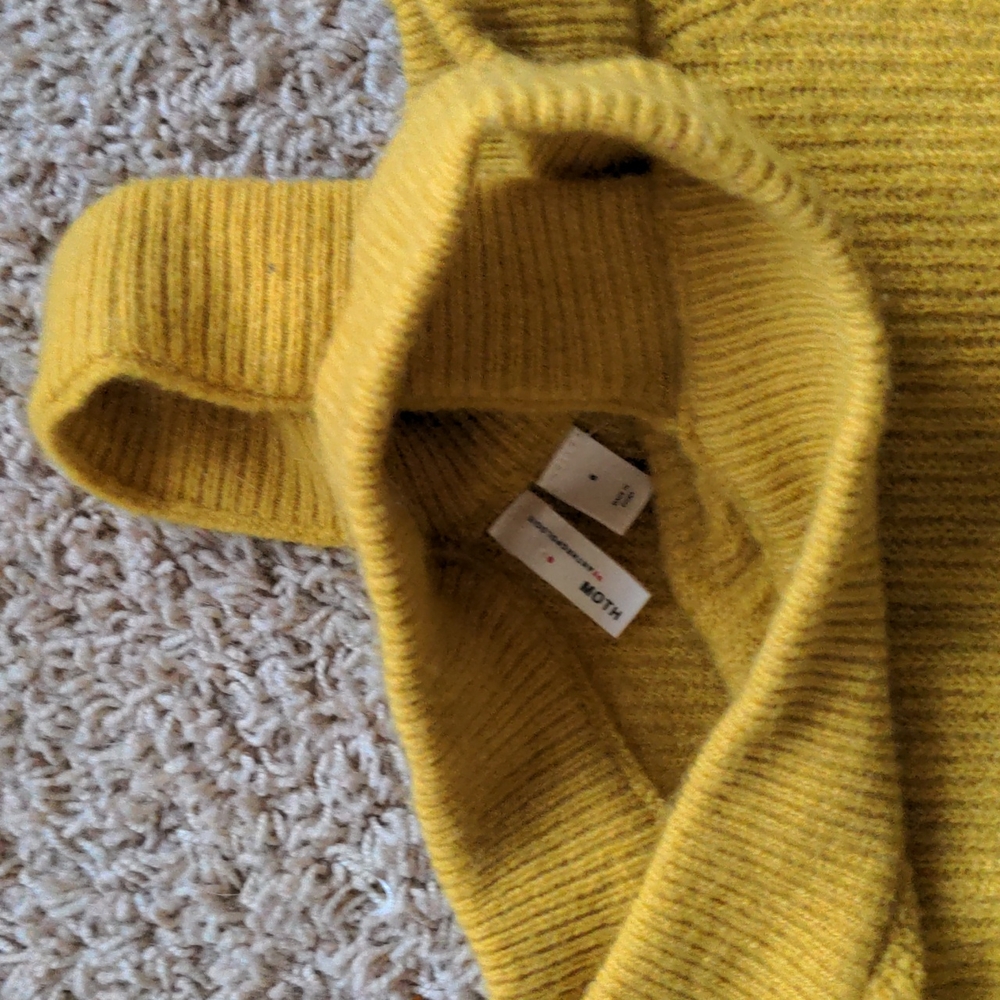 Sweater - Picture 2 of 2